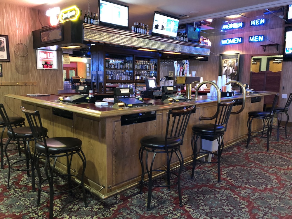 First Gold Hotel Suites Gaming 45/58