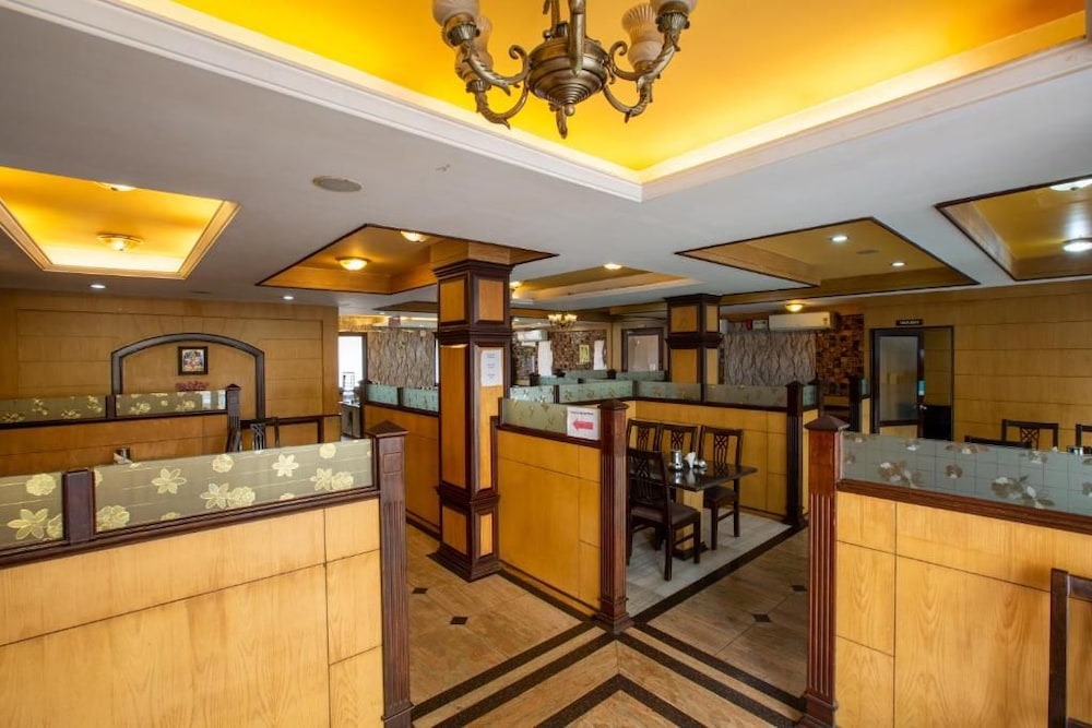 Sri Aarvee Hotels 3/30