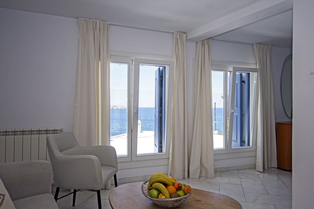 Mykonos Adonis Hotel 47/76