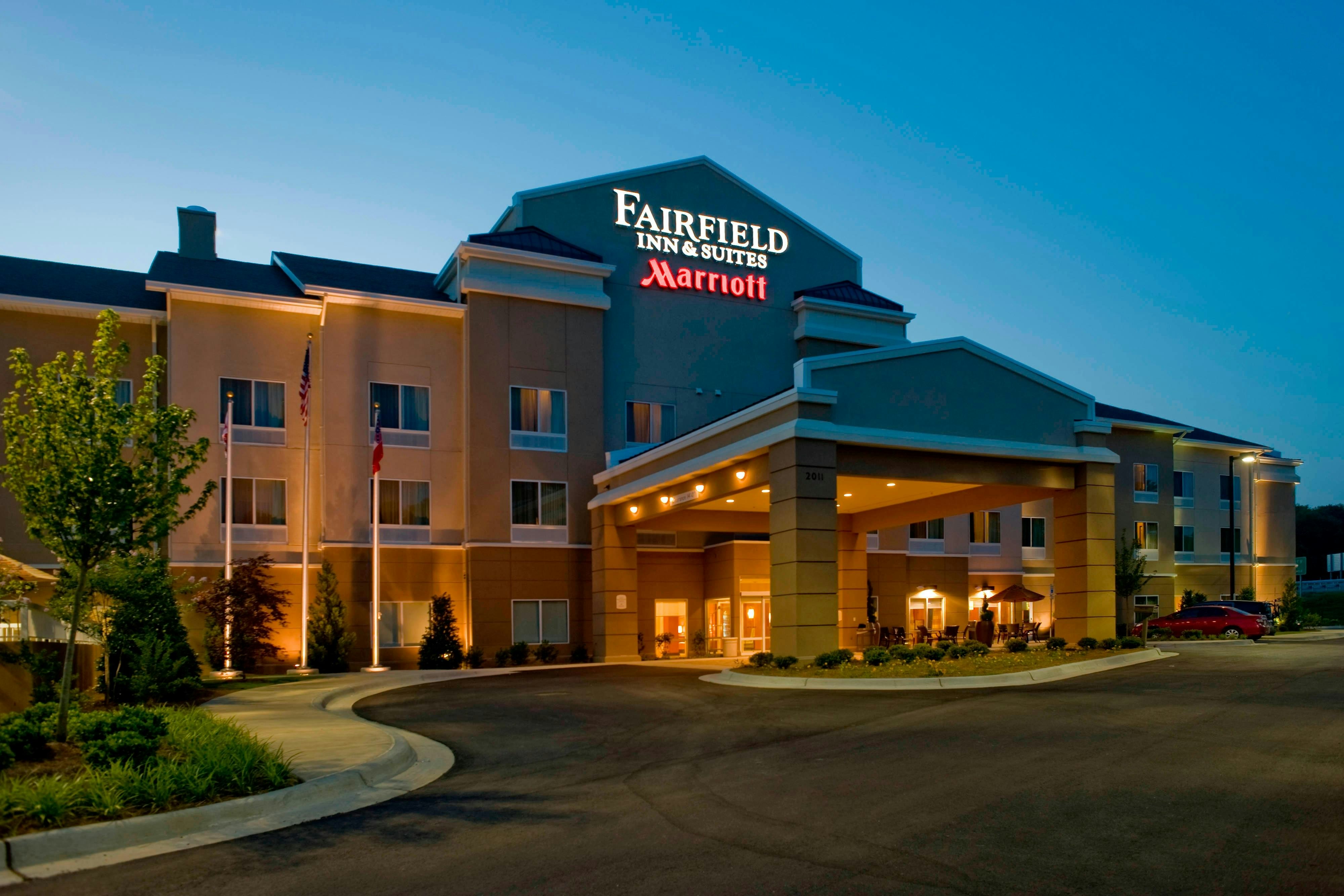 Fairfield Inn Suites Columbus 1/12
