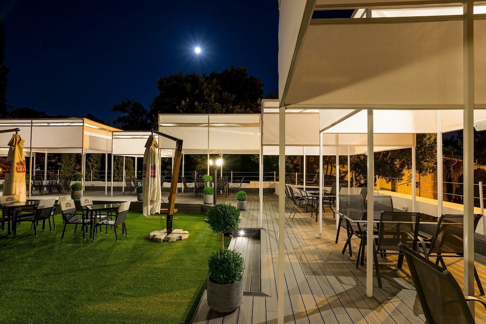 North Star Continental Resort 54/55