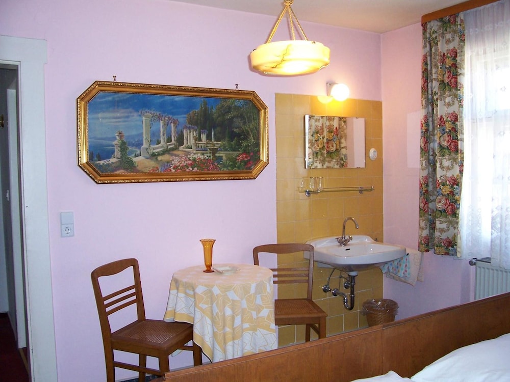 Hotel Krone 36/51
