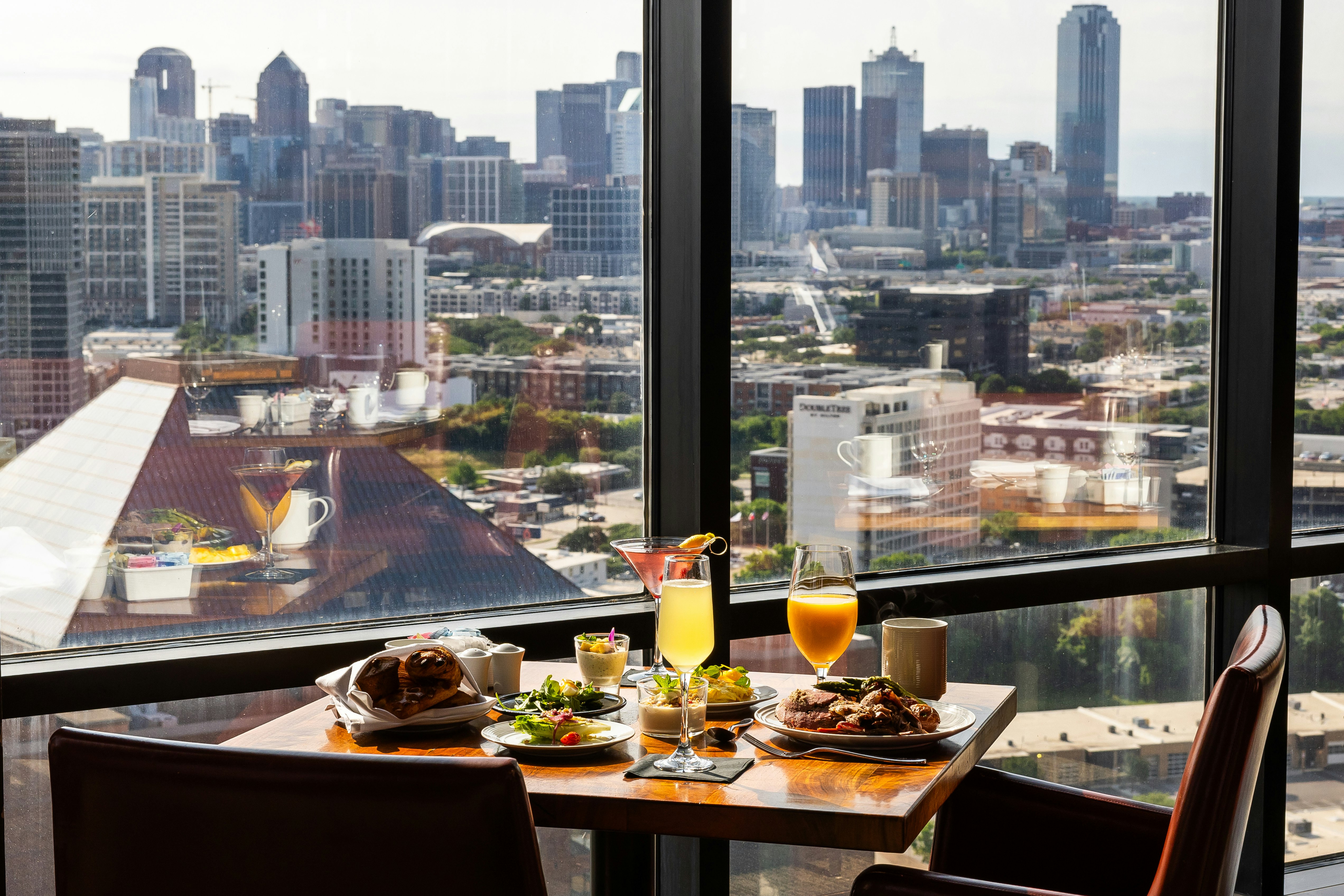 Hilton Anatole 67/90