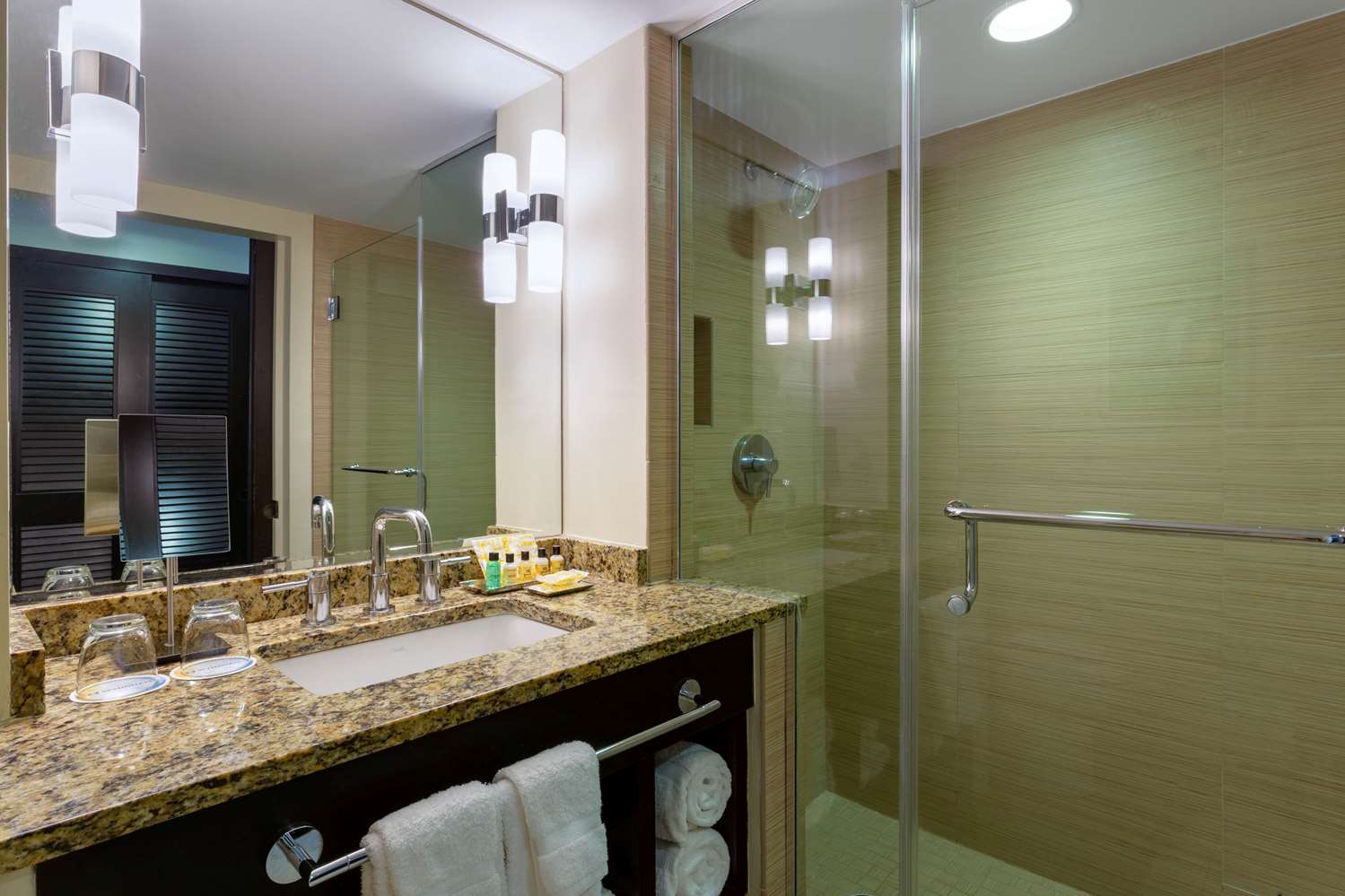 Wyndham Deerfield Beach Resort 50/53