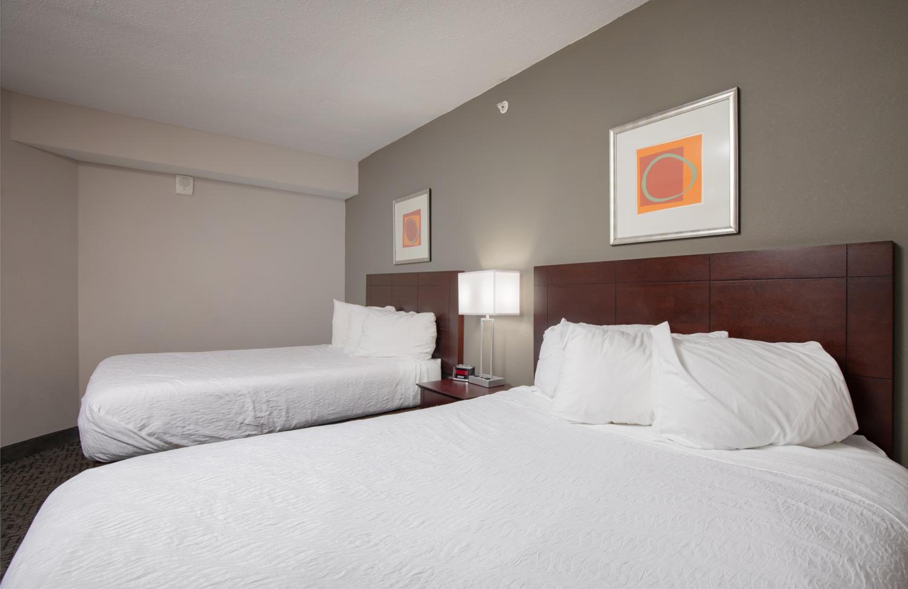 2 Bedrooms, Suite, Ocean Front