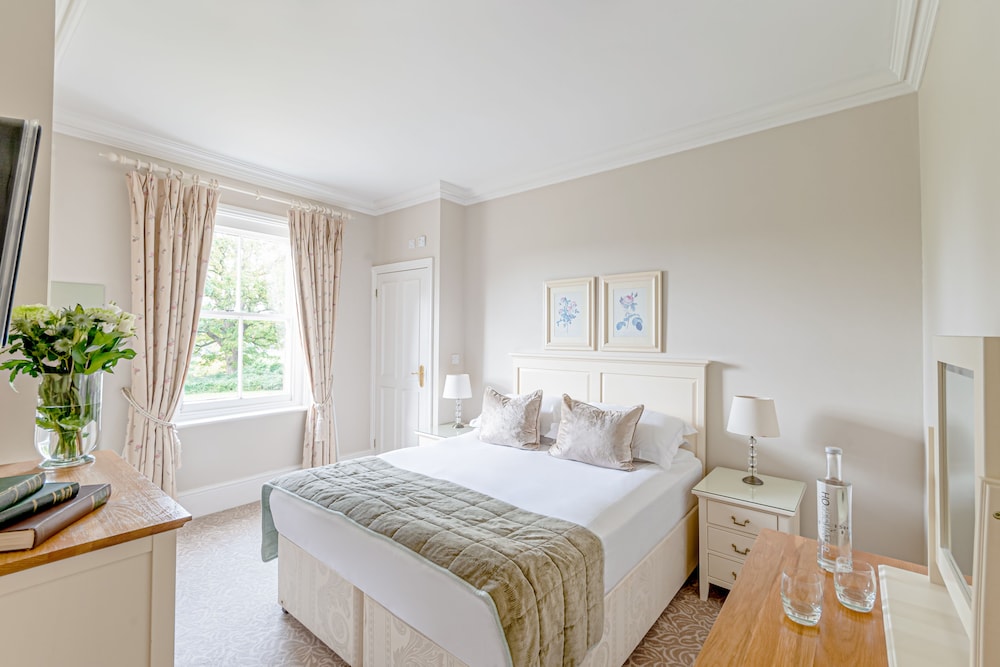 Bartley Lodge Hotel 13/58