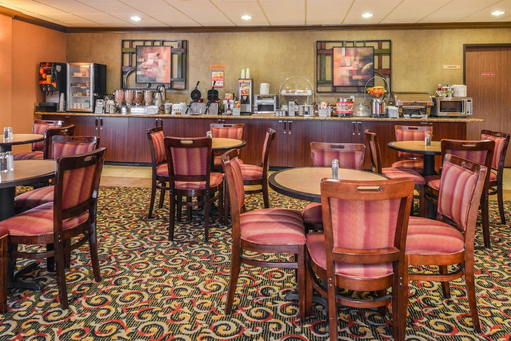 Best Western Cascade Inn & Suites 49/54