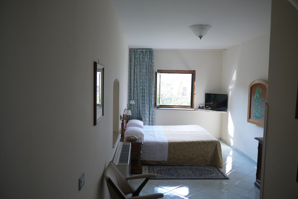 Hotel Rufolo 8/71