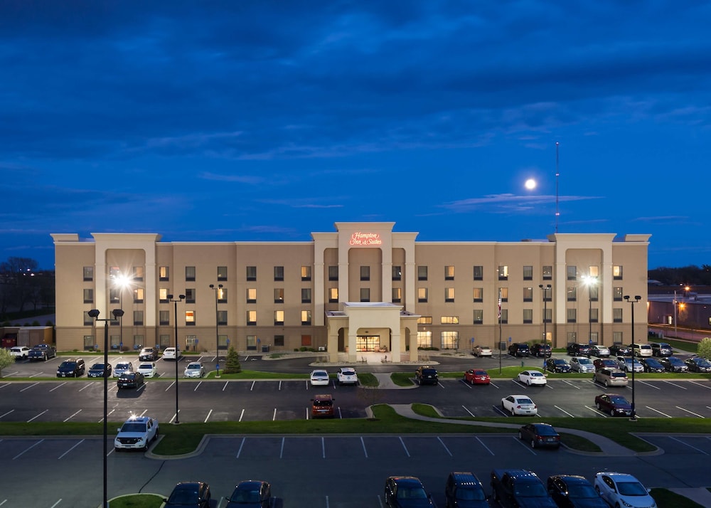HAMPTON INN SUITES CEDAR RAPIDS NORTH in CEDAR RAPIDS - IA