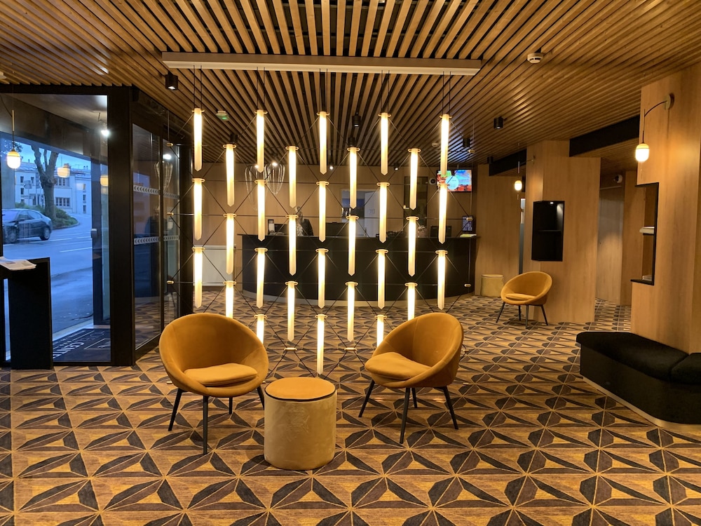 HOTEL CENTER BREST 35/48