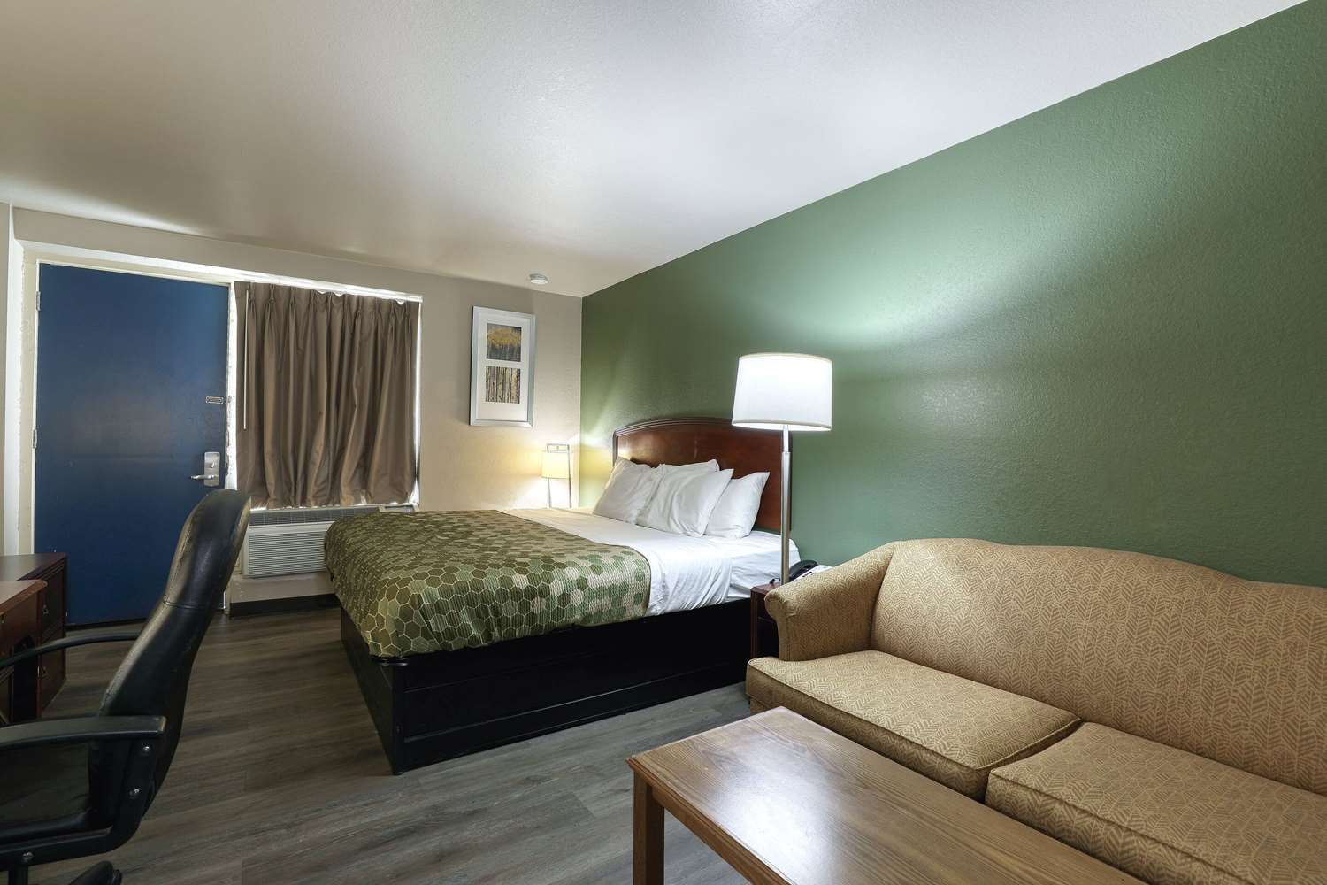 Efficiency, King Bed