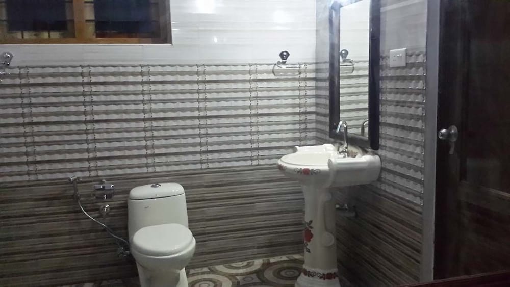 Periyar Nest Resorts 27/32