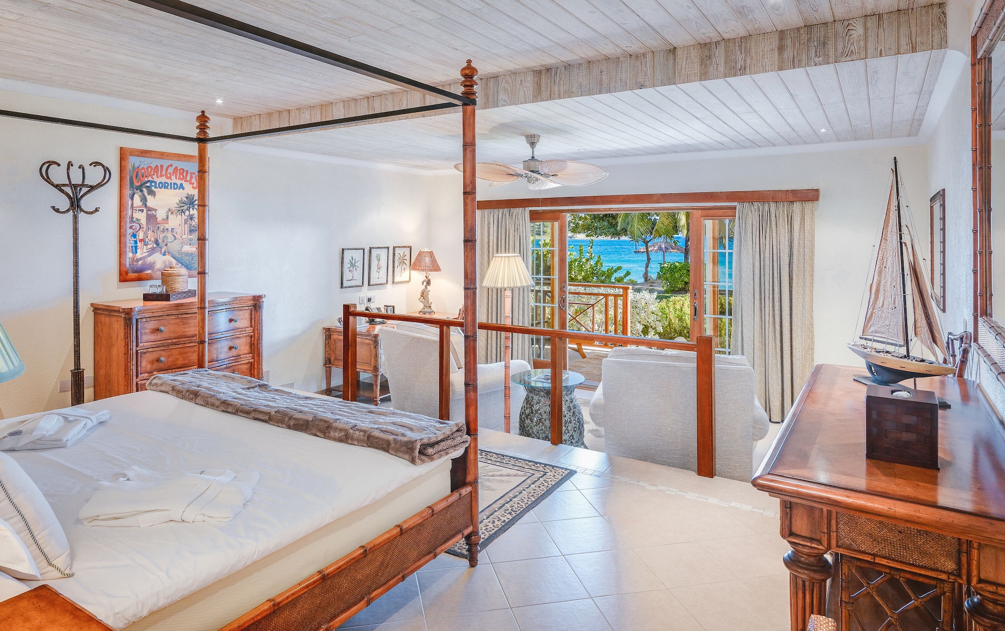 Deluxe, King Bed, Beach Front