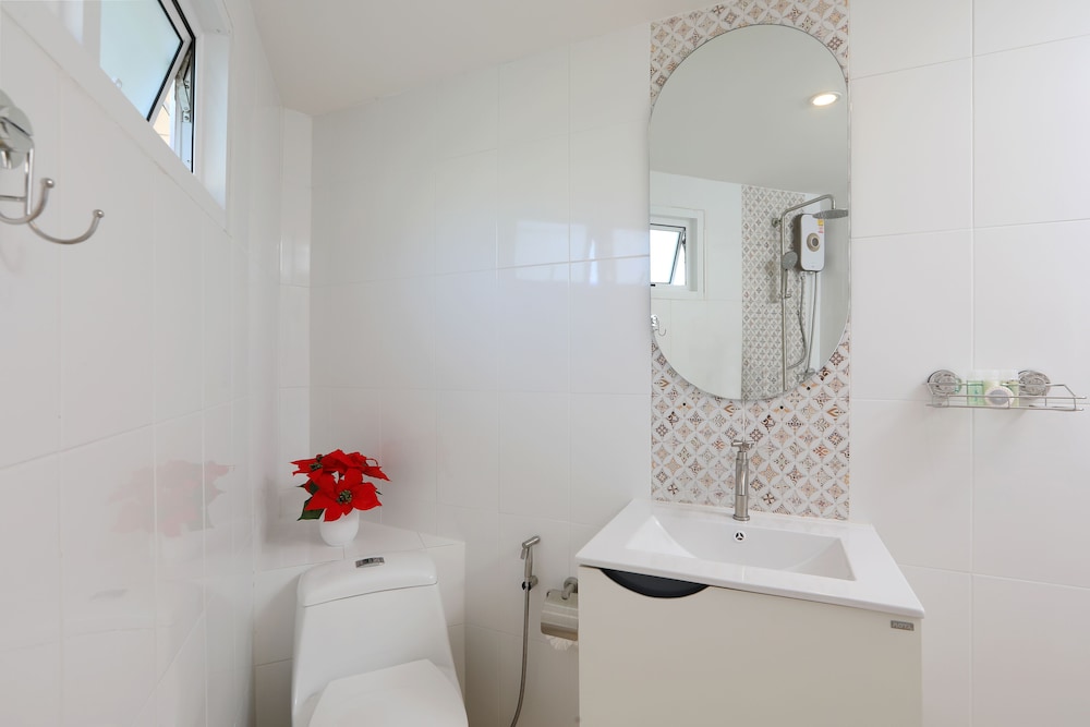 Kata White Villas 42/44