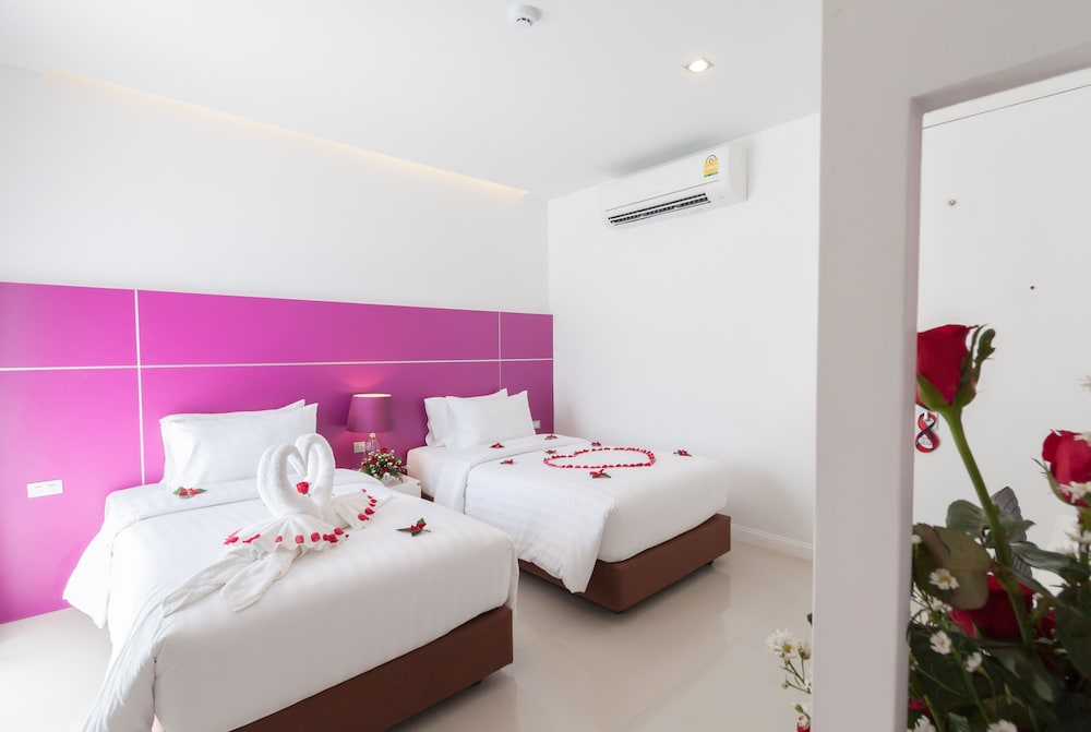 Patong Holiday 37/72