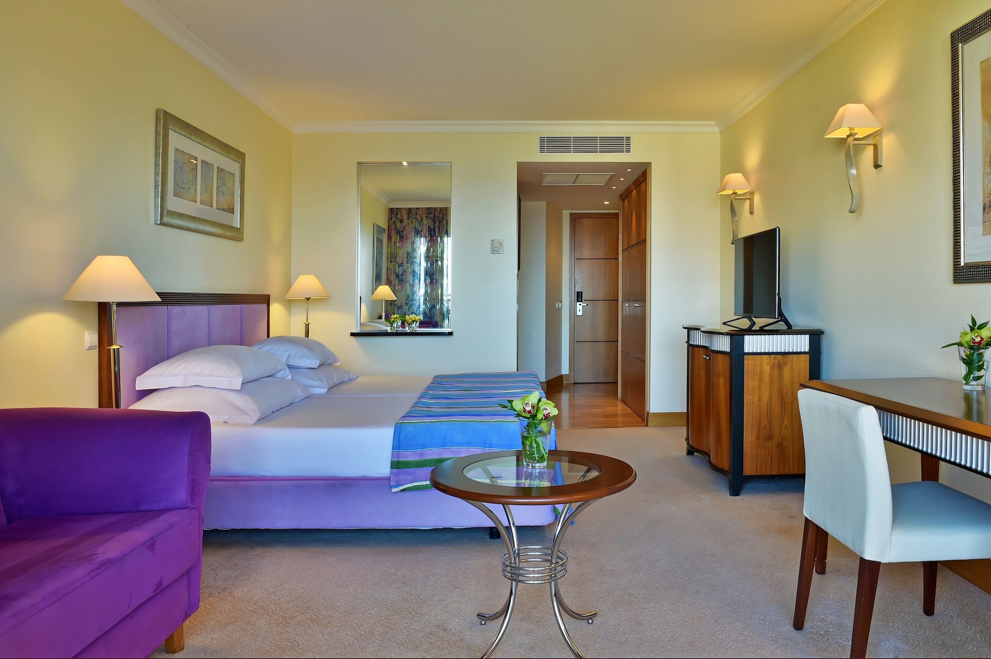 غرفة بسريرين منفصلين بإطلالة جزئية على البحر، Pestana Grand Premium Ocean Resort 8/10