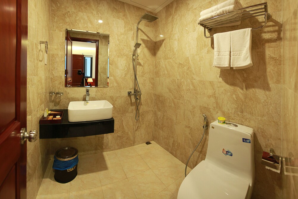 May Beach Hotel 41/43