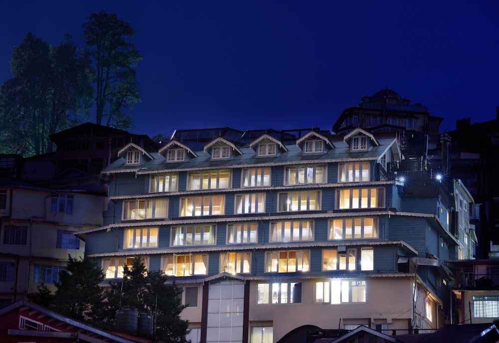Yashshree Mall Road Darjeeling photo5