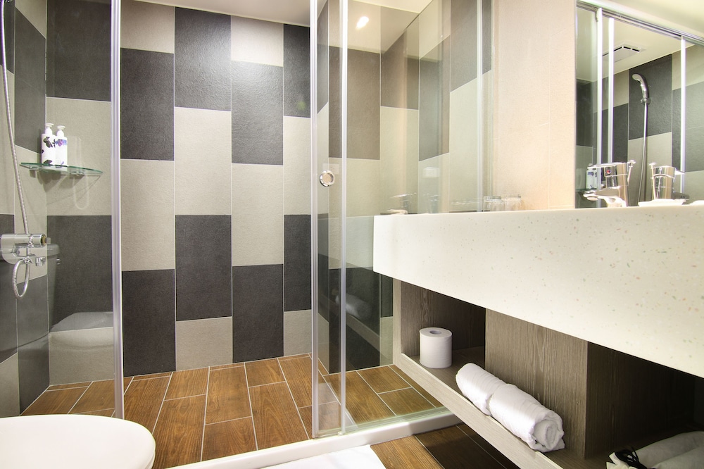 JIA JIA PAPERSUN APARTMENT 69/69
