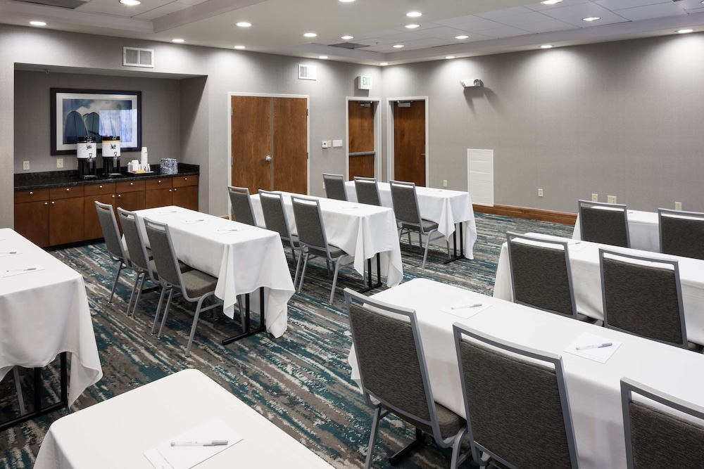 Hampton Inn Los Angeles-Orange County-Cypress 36/40
