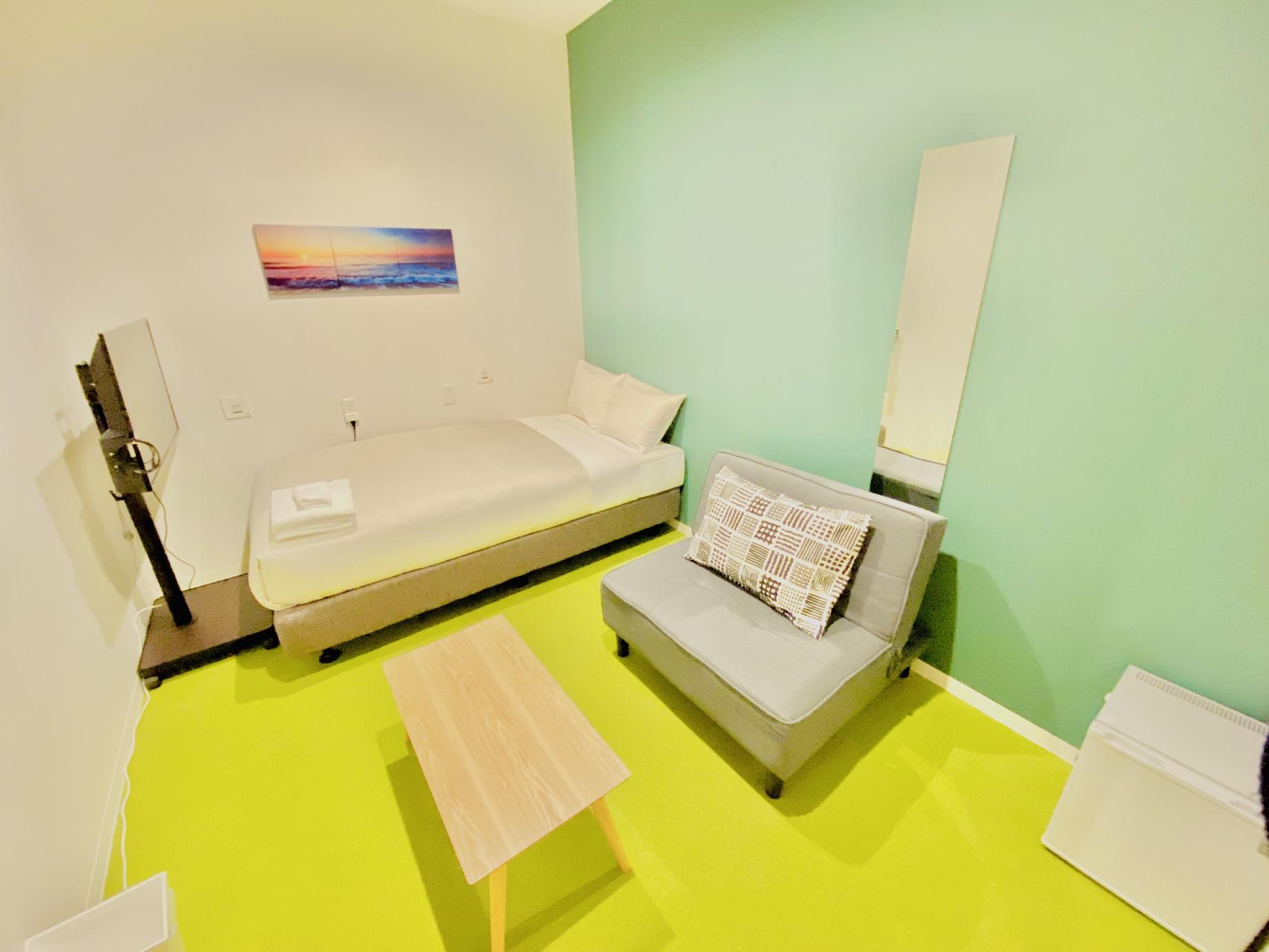 Female Only, Standard, Twin Beds
