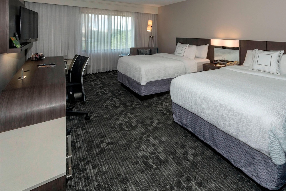 Courtyard By Marriott Lakeland 15/50