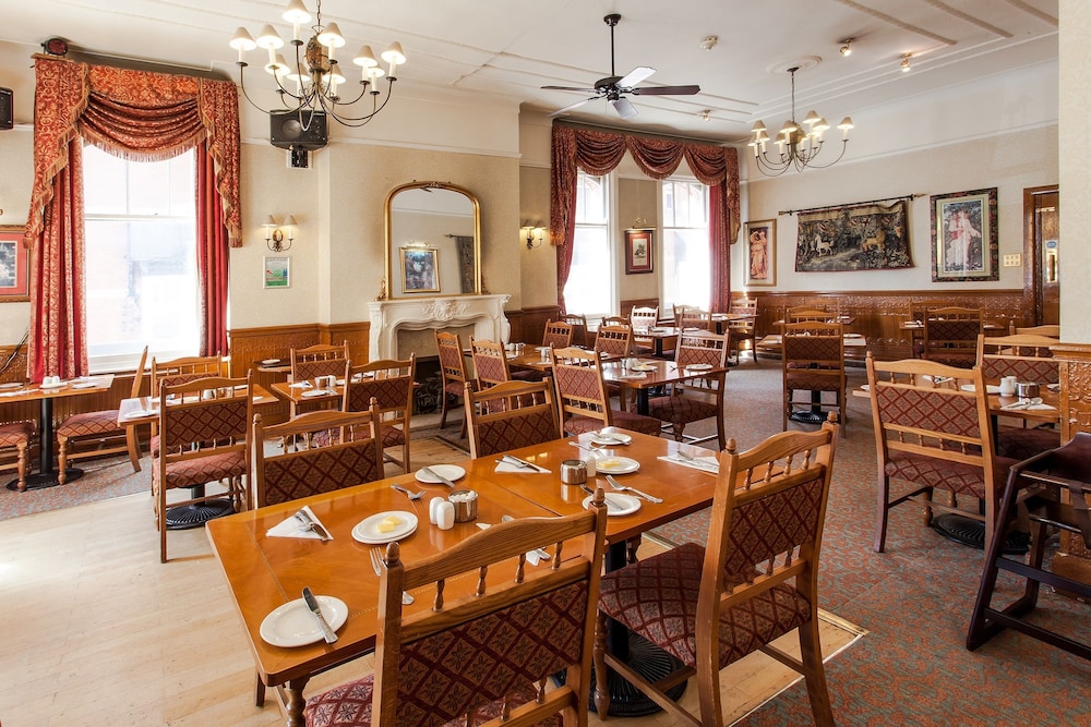 Scarisbrick Hotel Southport 53/63