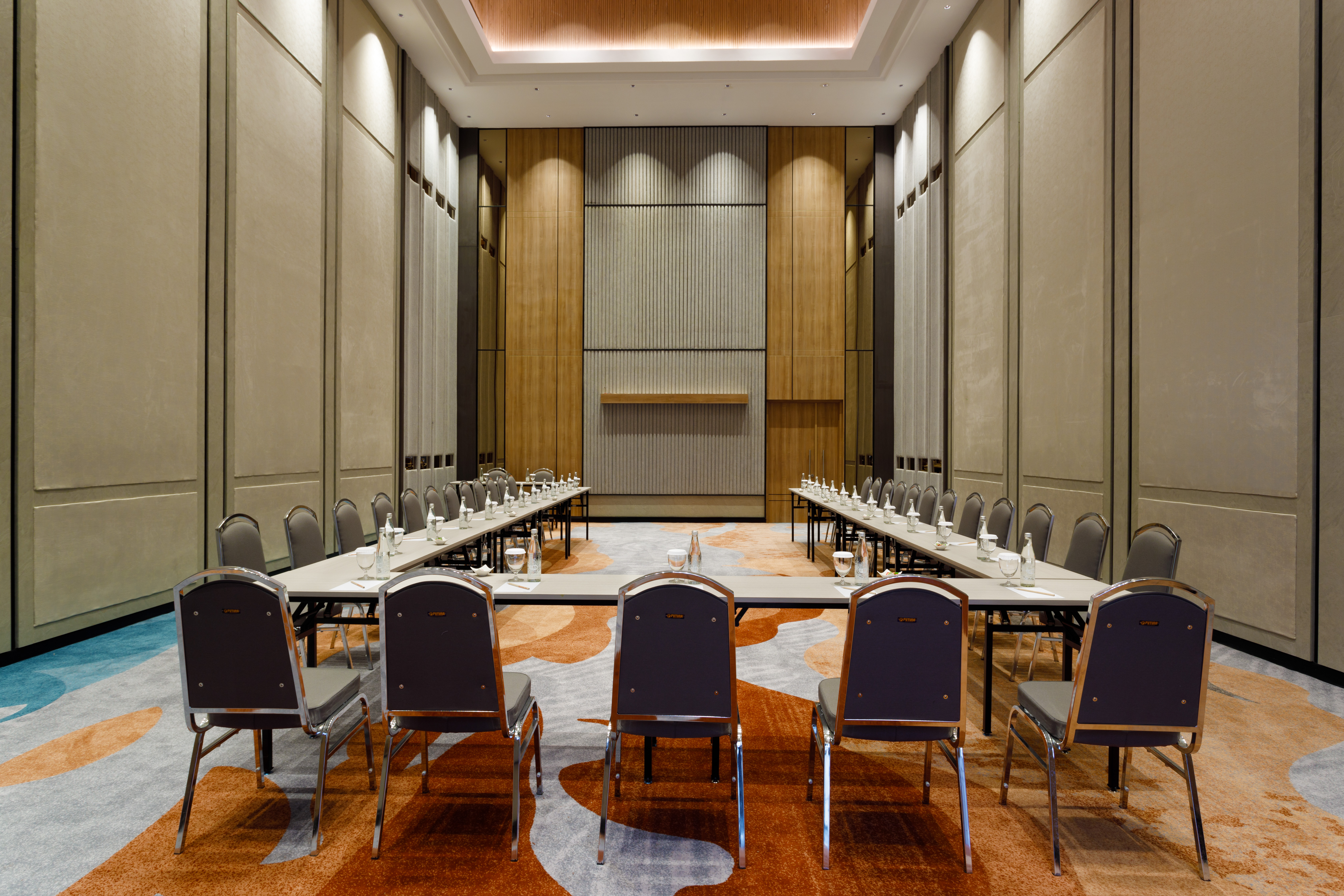 Harris Hotel and Convention Serpong 73/83