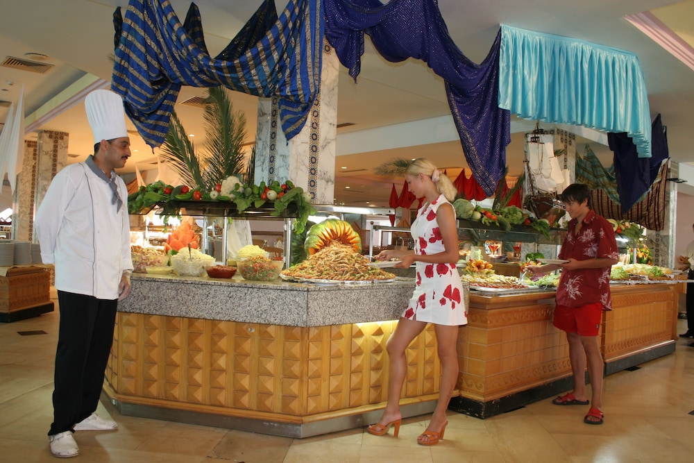 El Mouradi Club Kantaoui Couples and Families Only 82/105