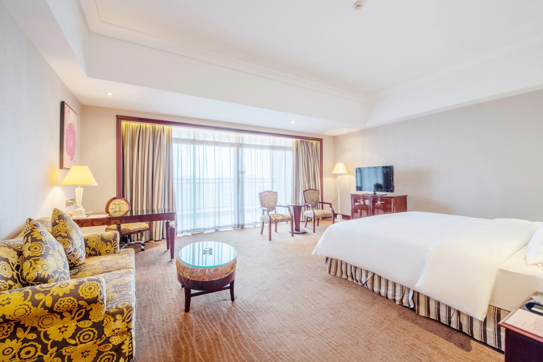 Babylon Hotel 26/53