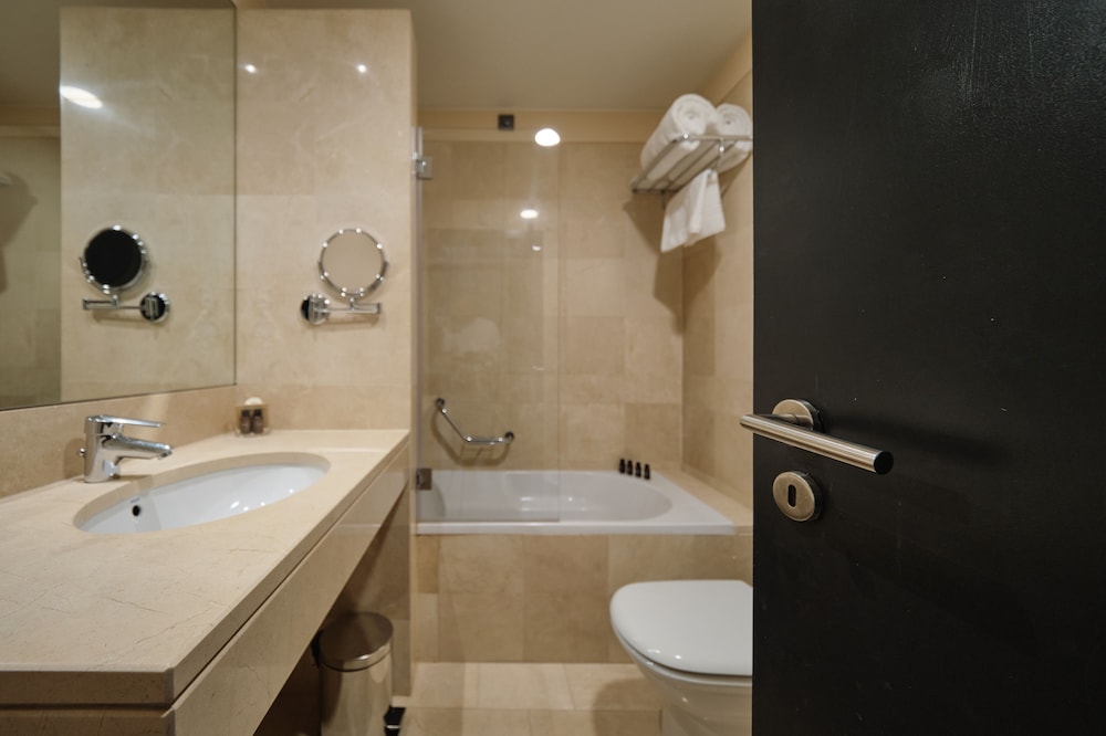 Palacio da Lousa Boutique Hotel 47/48
