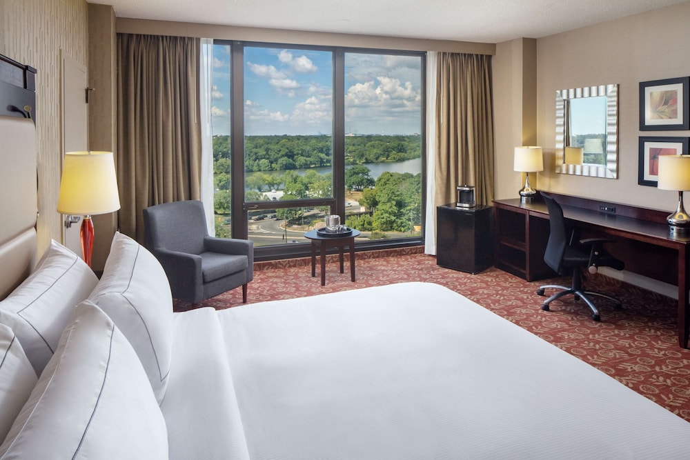 DoubleTree by Hilton Cherry Hill Philadelphia 16/46