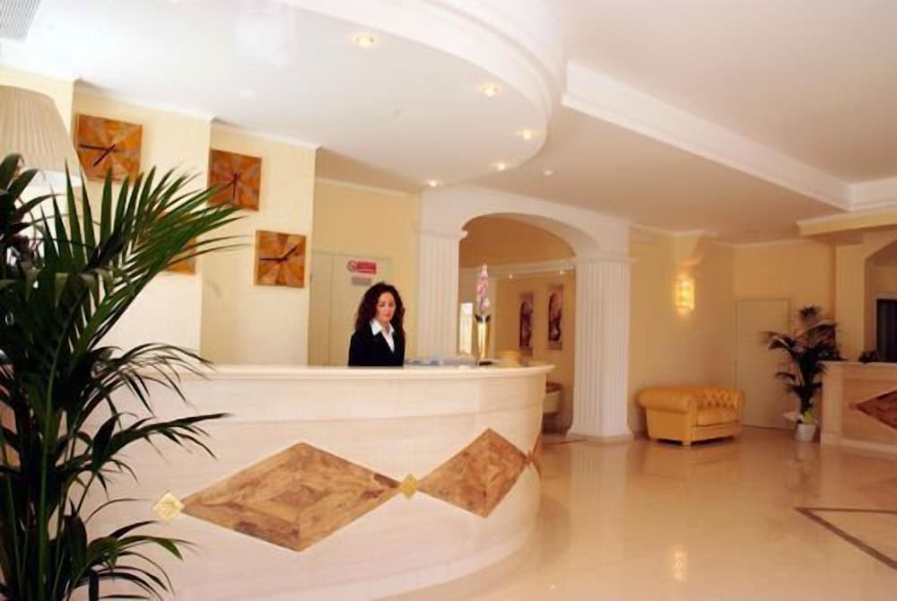 Albatres Palace Hotel 13/63