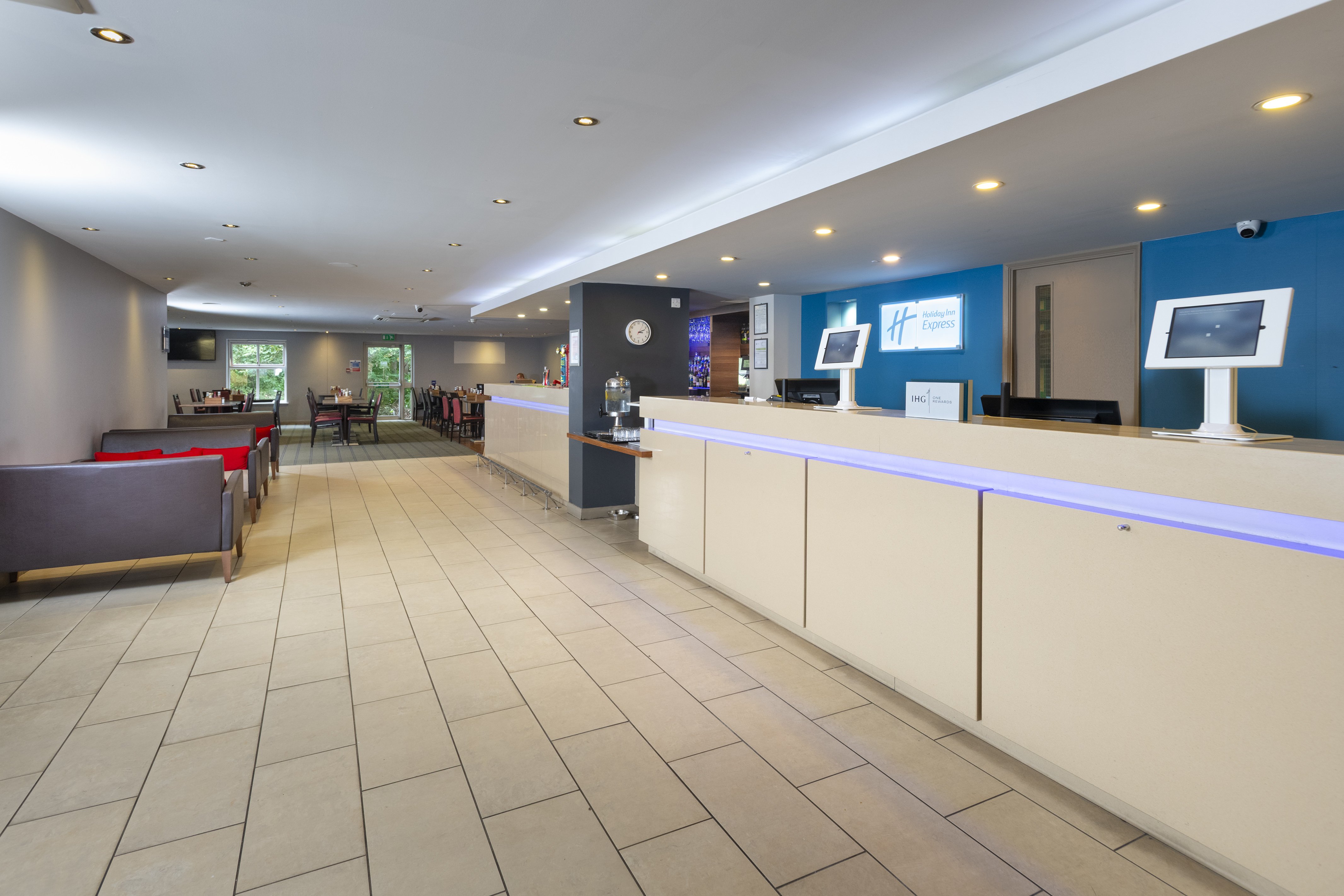 Holiday Inn Express Exeter 6/46