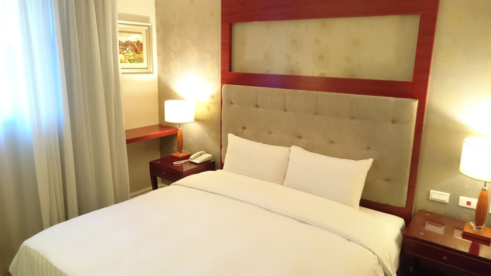 STANDARD, DOUBLE BED
