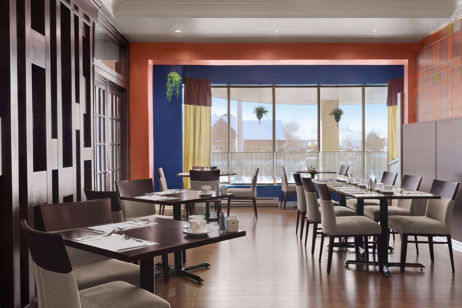 Days Inn by Wyndham Blainville Conference Centre 7/11
