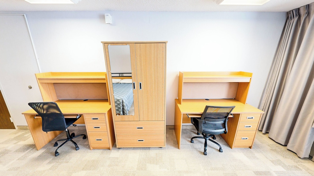 Chestnut Residence - Campus Accommodation 29/38