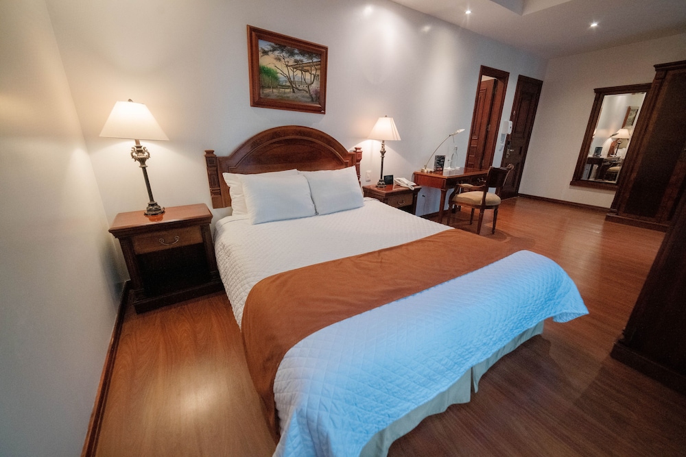 Grand Victoria Boutique Hotel 11/69