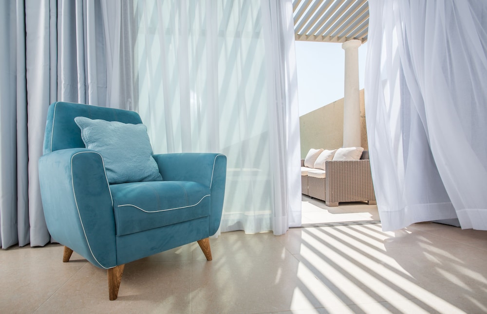 White Rock Of Kos - Adults Only 45/62