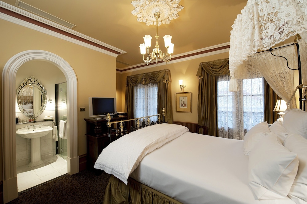 Craigs Royal Hotel 10/50