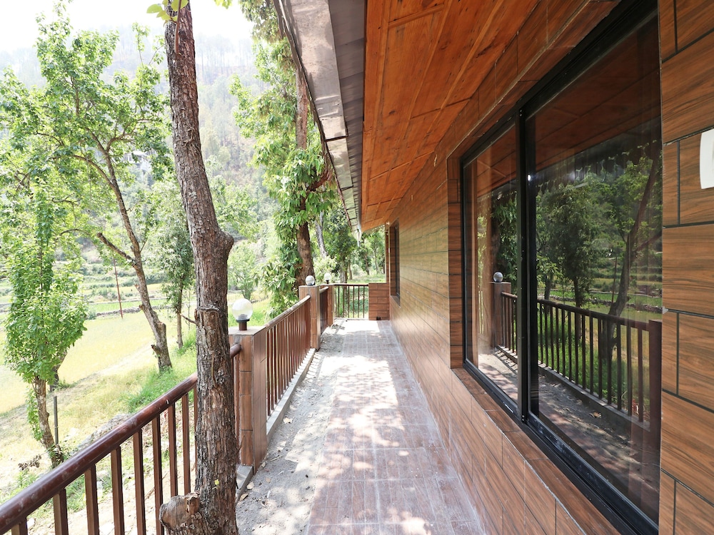 Damyanti Residency Hotel 49/50