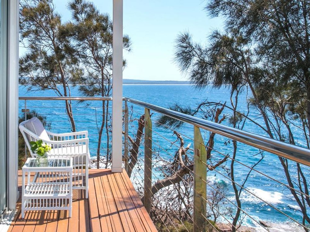Bannisters by the Sea Mollymook 22/50