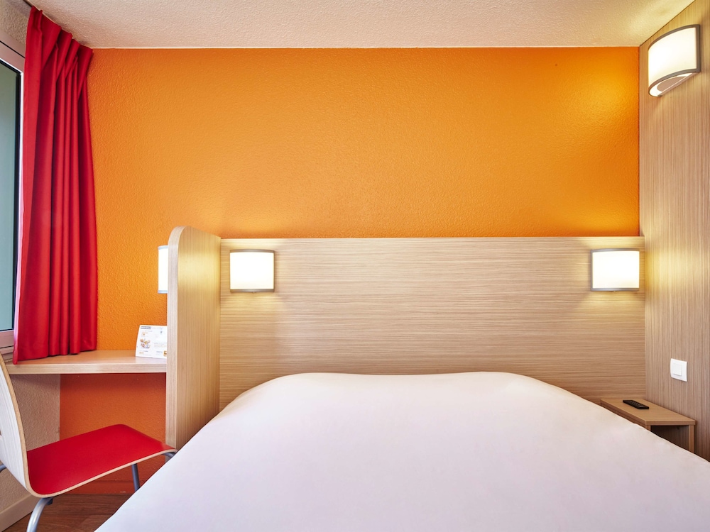 Hotel Premiere Classe Melun Senart Vert Saint Denis 10/35
