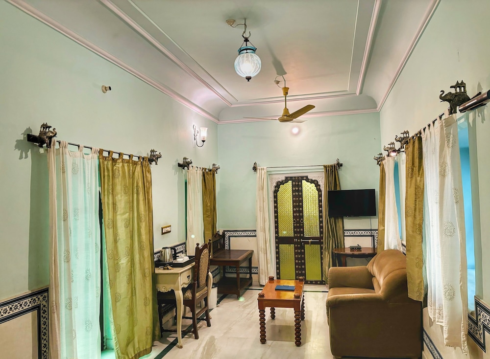 Hotel Saba Haveli 24/50
