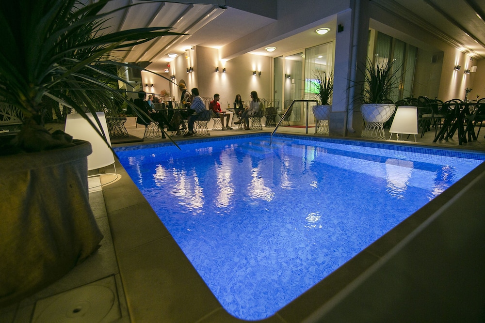 Aparthotel Flora 24/29