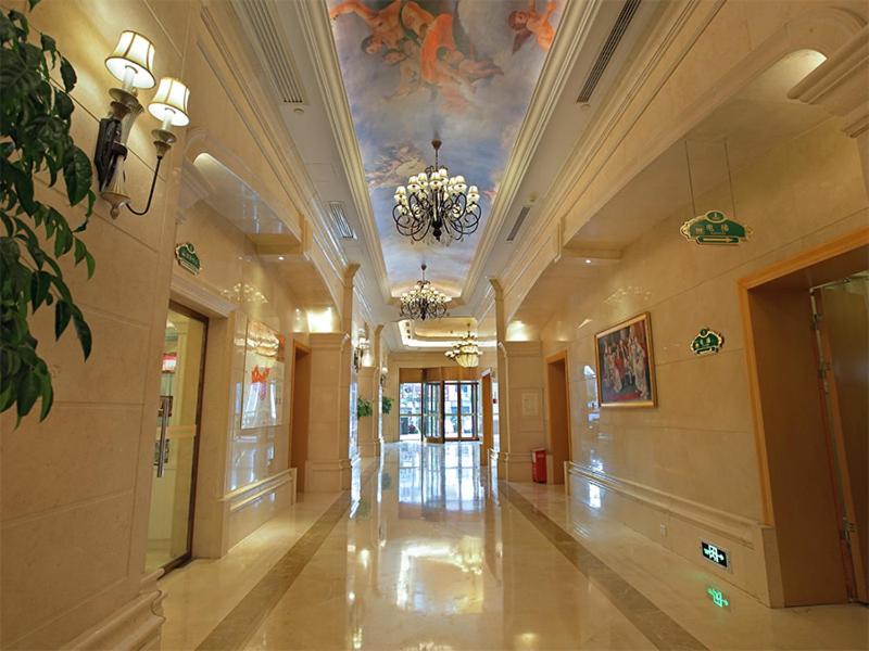 Vienna International Hotel (Hubei Tianmen Donghu Food Street) 4/23