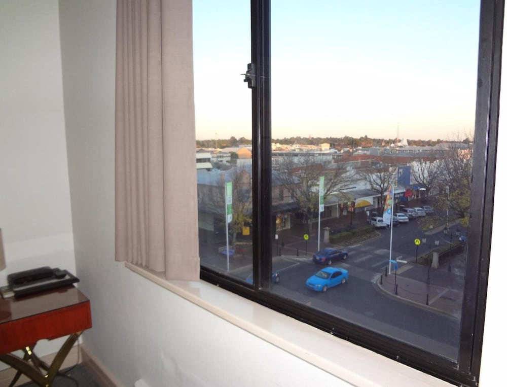 Amaroo Hotel 22/41