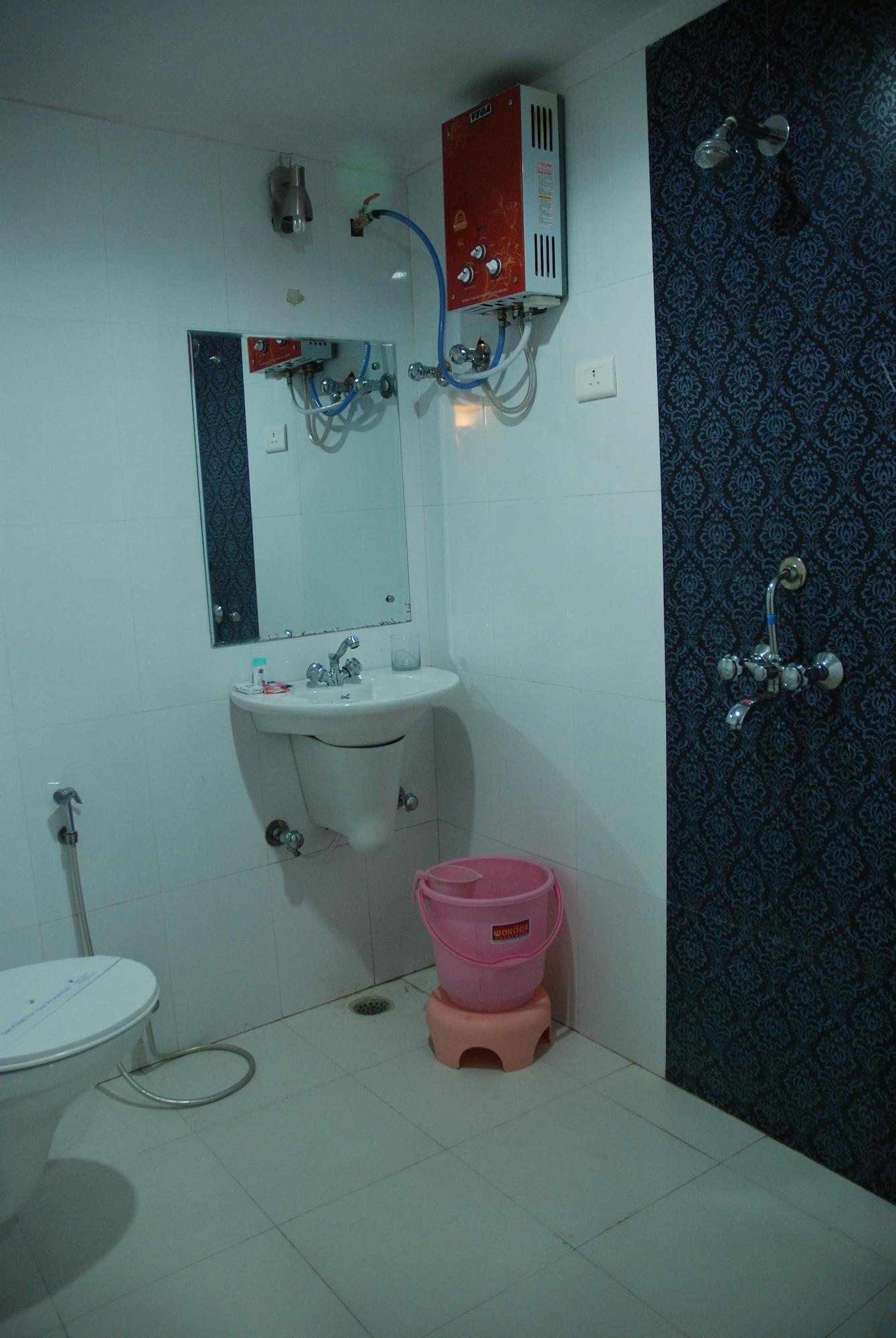 HOTEL GANPATI PALACE 39/39