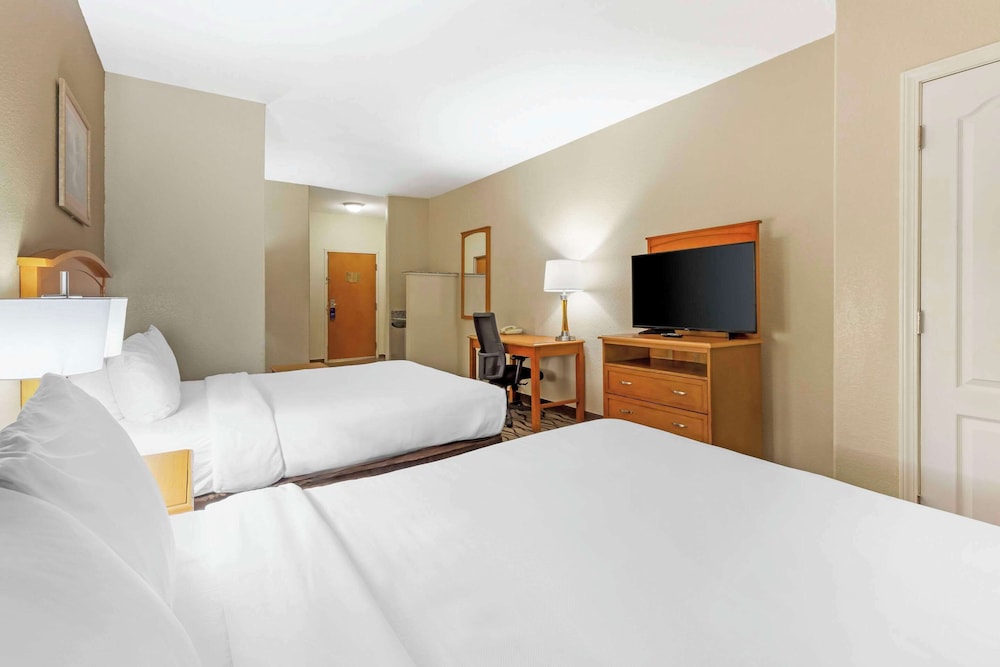 ROOM, 2 QUEEN BEDS, ACCESSIBLE