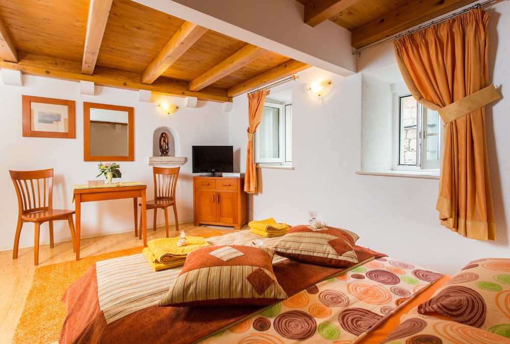 Apartments Ivana 46/63